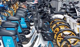 汽车被共享单车包围 汽车被共享单车包围